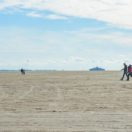 1 Bedroom Amazing In Romo דירה